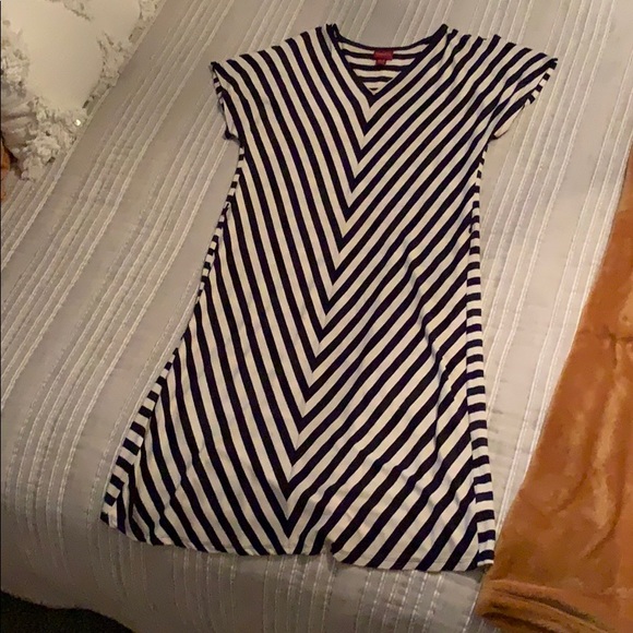 Dress - Picture 1 of 2